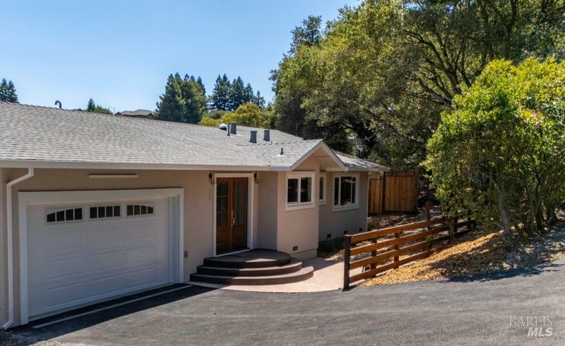 Property Photo:  25 Berger Lane  CA 94952 