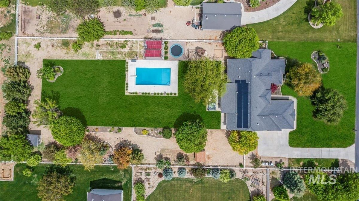 Property Photo: 33 N Saratoga Ave ID 83687