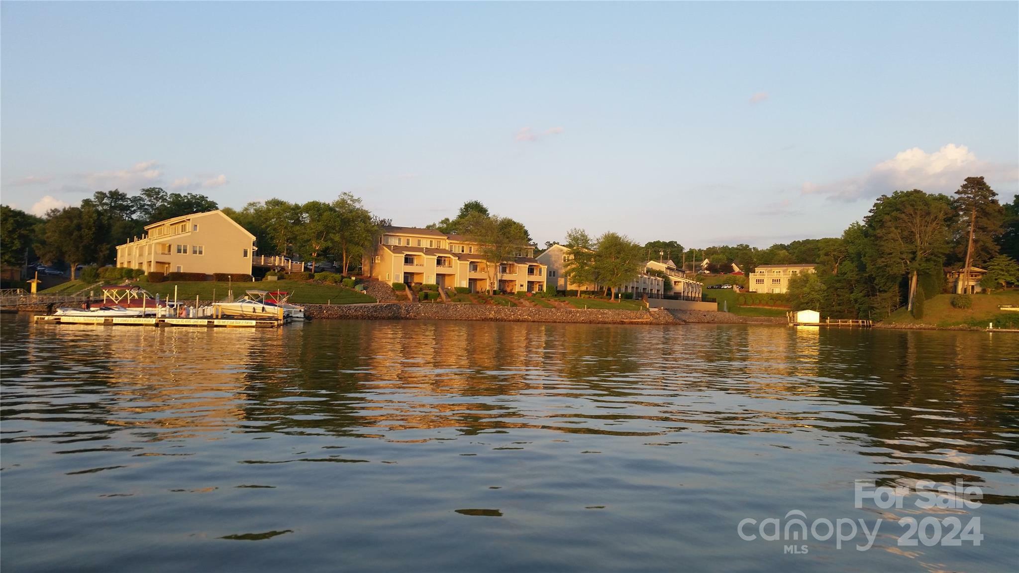 Property Photo:  14520 Waterside Drive  NC 28278 