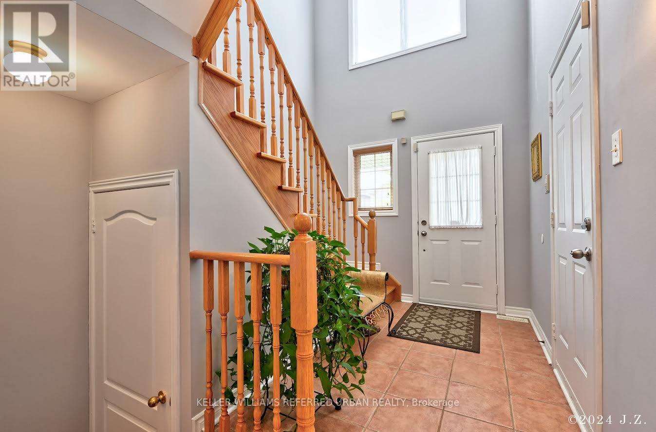 Property Photo:  68 Beaverbrook Crescent  ON L6A 3T3 