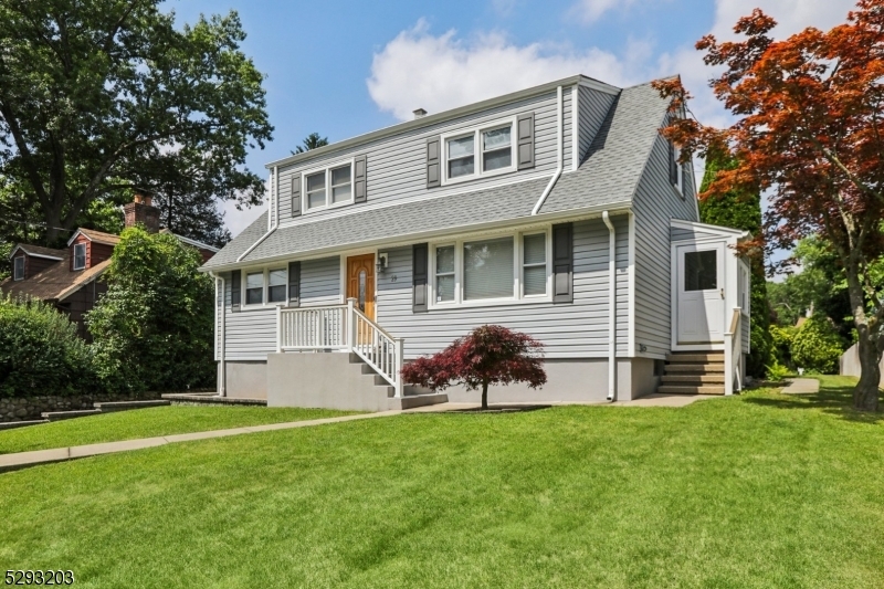 Property Photo:  29 Dacotah Ave  NJ 07436 