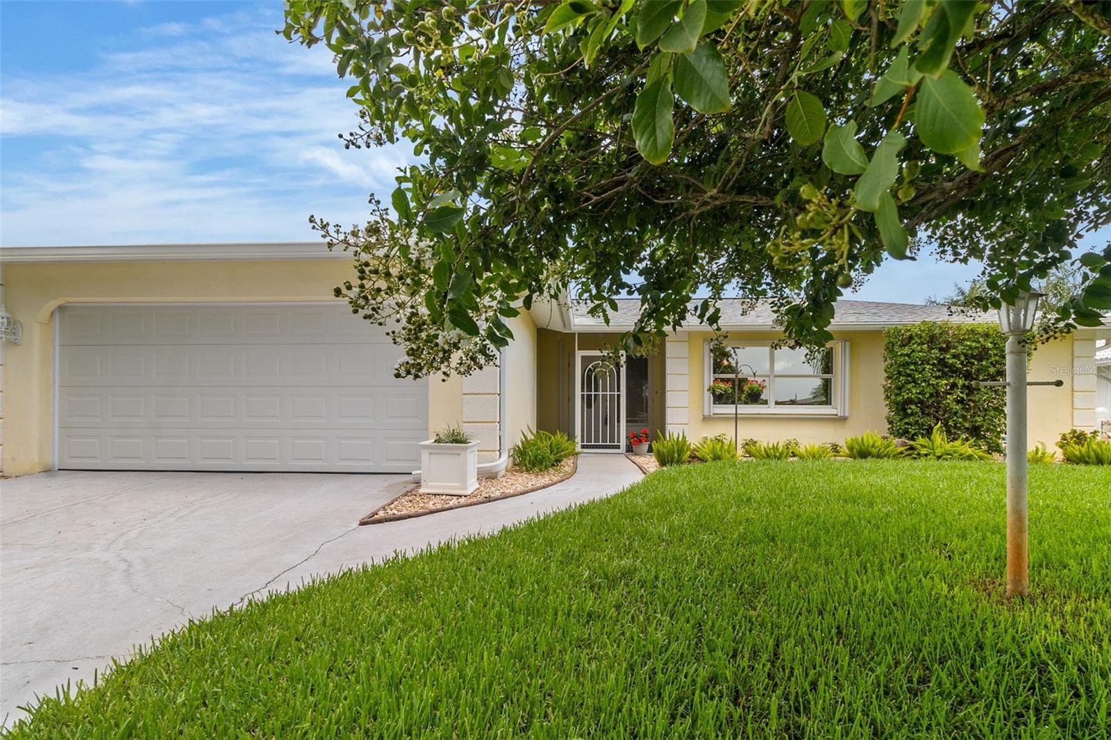 Property Photo: 2380 Bal Harbour Drive FL 34293