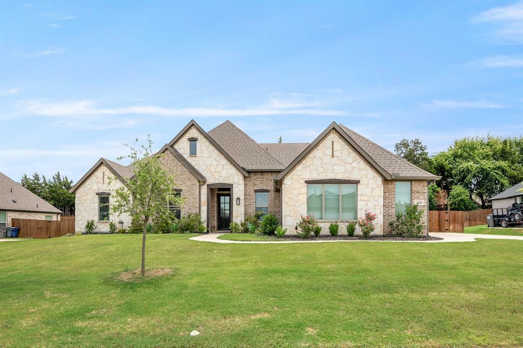 Property Photo:  3910 Maple Lane  TX 75154 