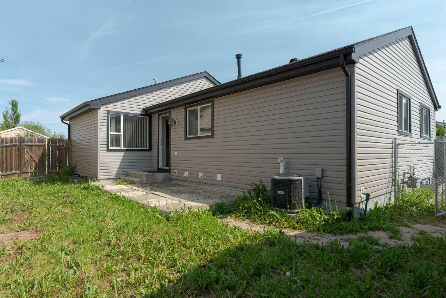 Property Photo:  361 Bird Crescent  AB T9H 4T4 