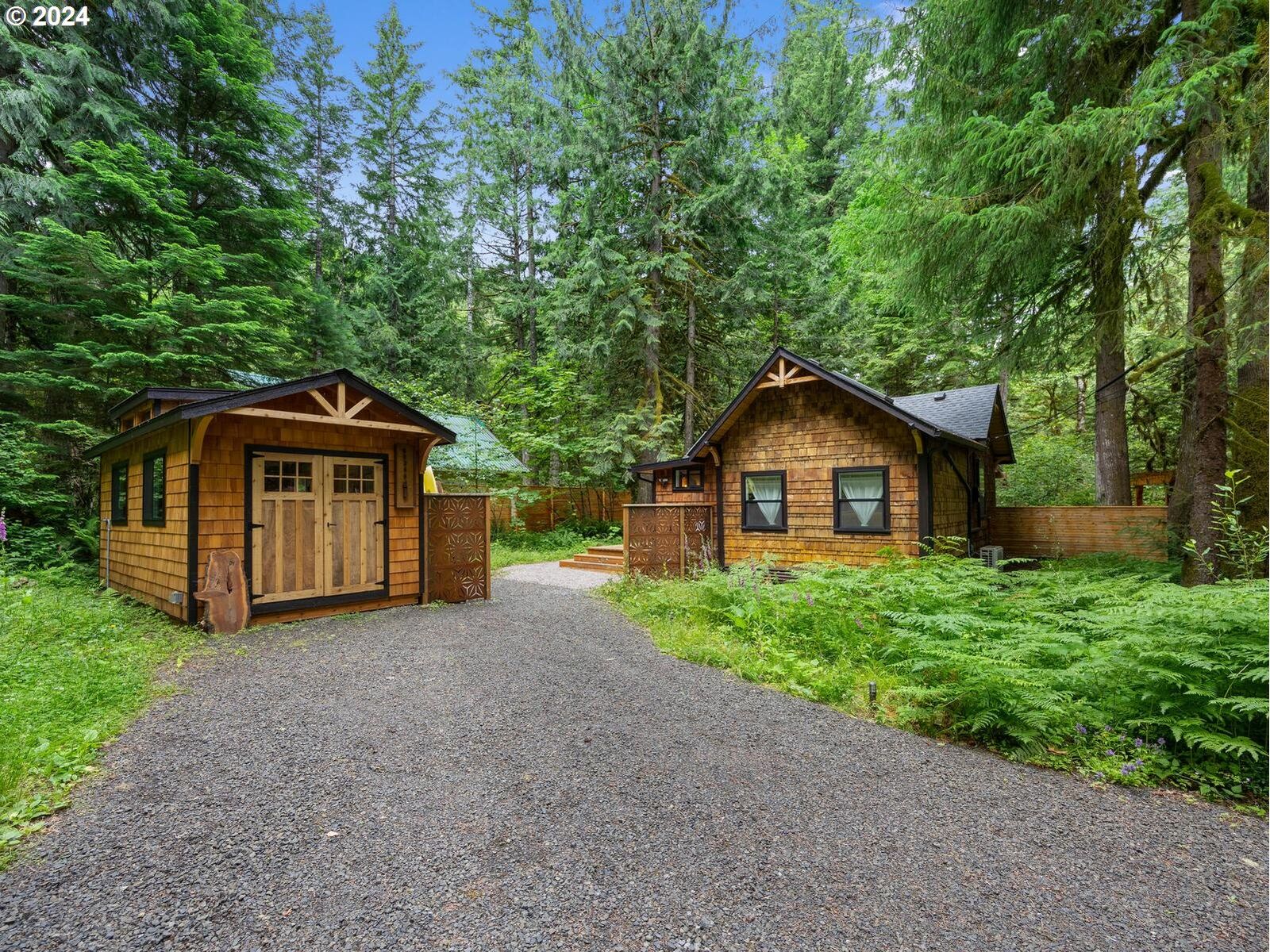 Property Photo:  69368 E Island Rd  OR 97067