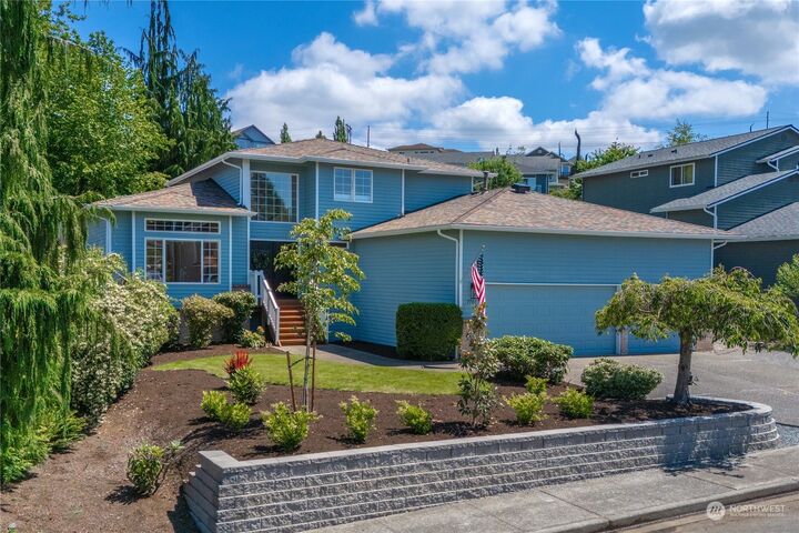 Property Photo:  7707 77th Avenue NE  WA 98270 