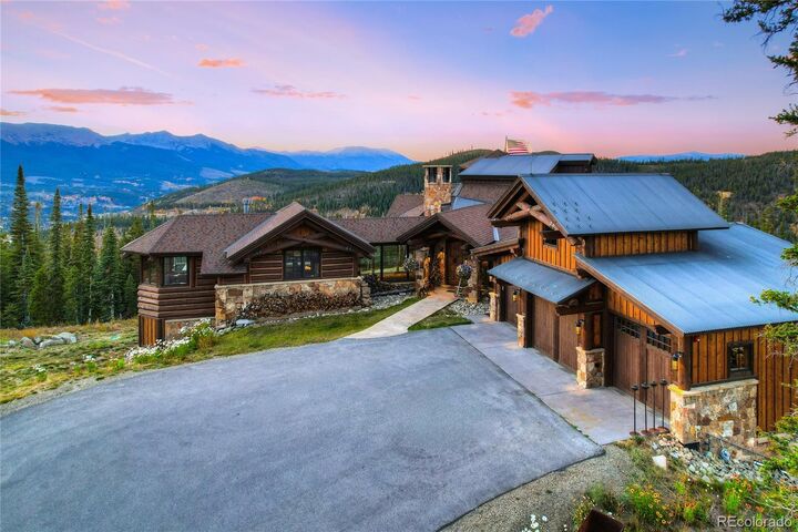Property Photo:  300 Little Sallie Barber Trail  CO 80424 