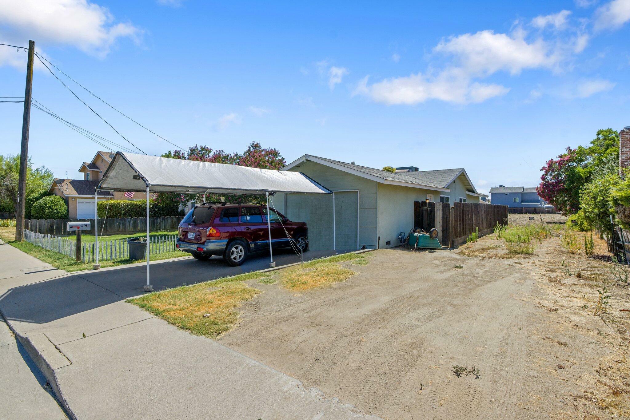 Property Photo:  1329 S Liberty Street  CA 93292 