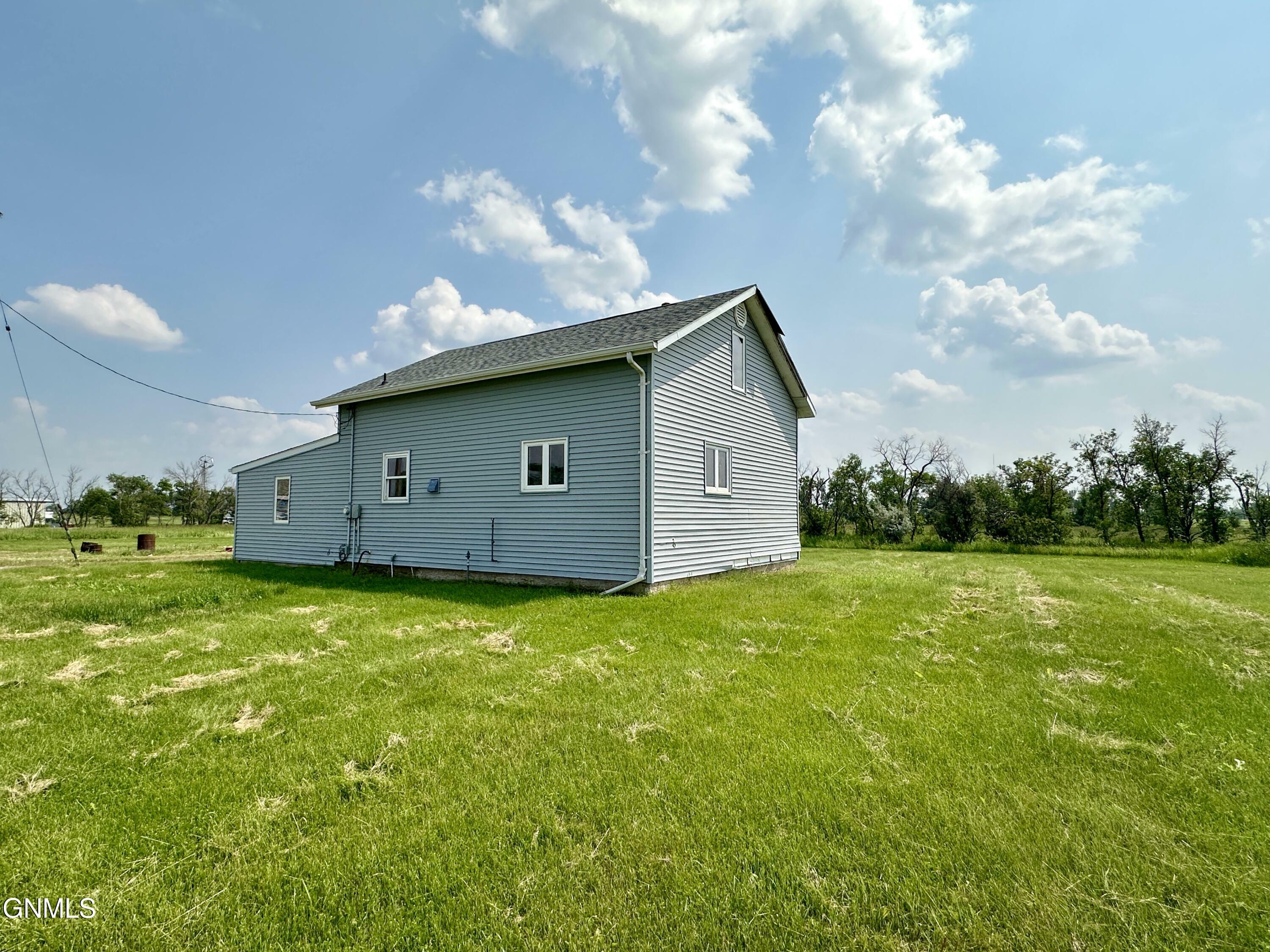 Property Photo:  8310 40th Street SE  ND 58401 