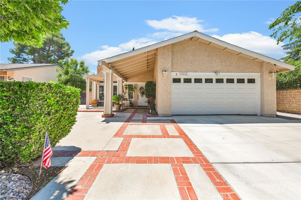 Property Photo:  22562 Tula Drive  CA 91350 