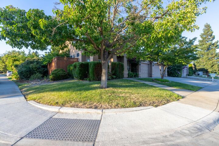 4401 Bantam Way  Elk Grove CA 95758 photo