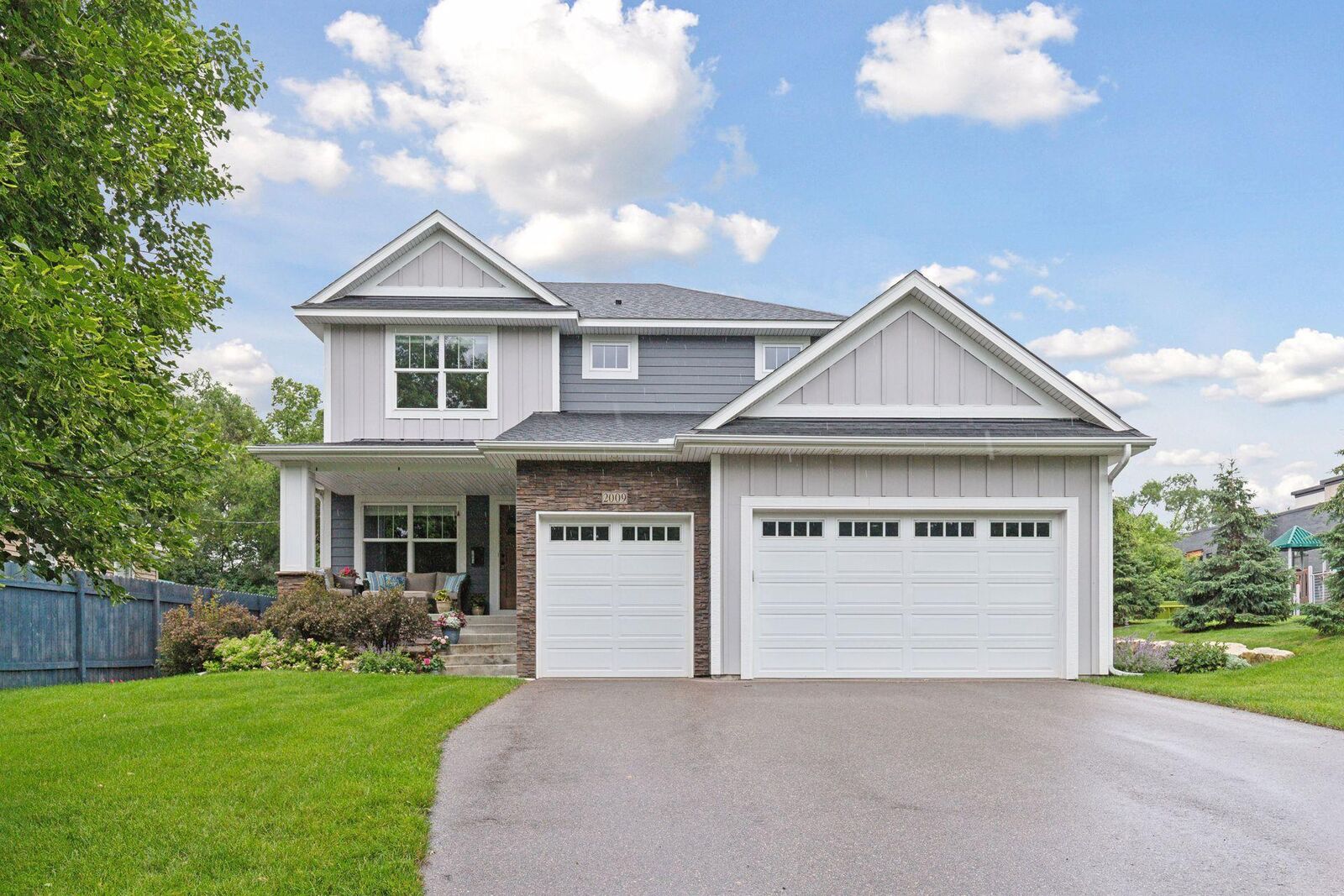 Property Photo:  2009 Idaho Avenue S  MN 55426 