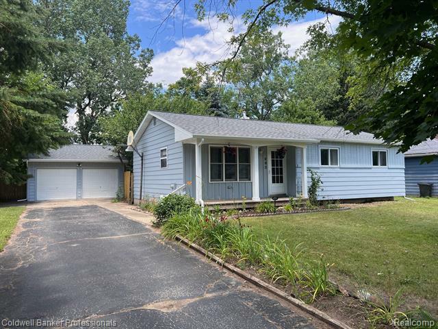 314 Oak Park Drive  Perry MI 48872 photo