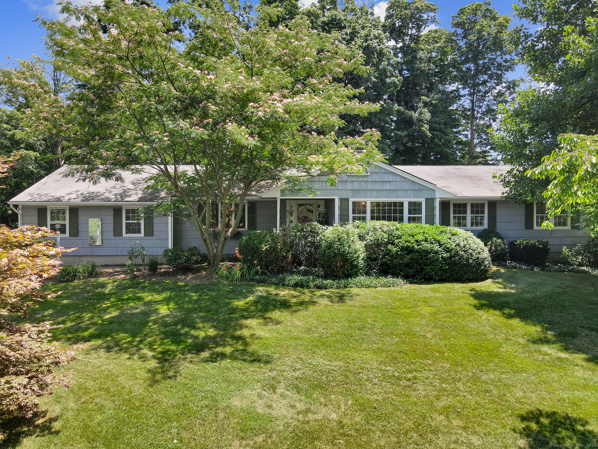 Property Photo:  56 Featherbed Lane  CT 06405 