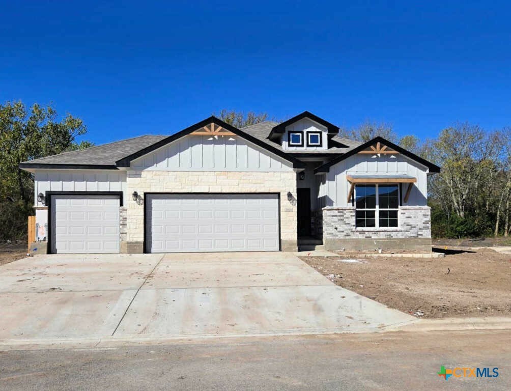 Property Photo:  2806 Atascosa Drive  TX 76501 