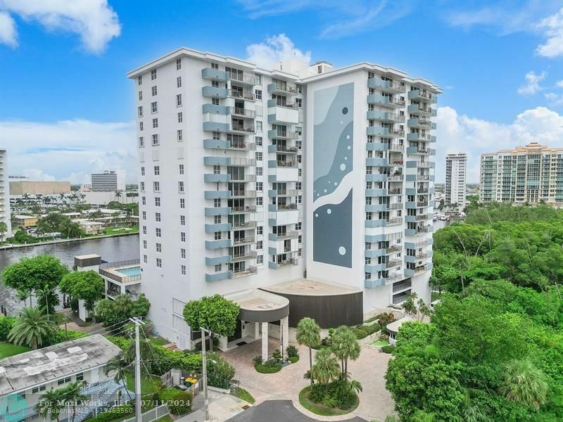 Property Photo:  777 Bayshore Drive 1705  FL 33304 