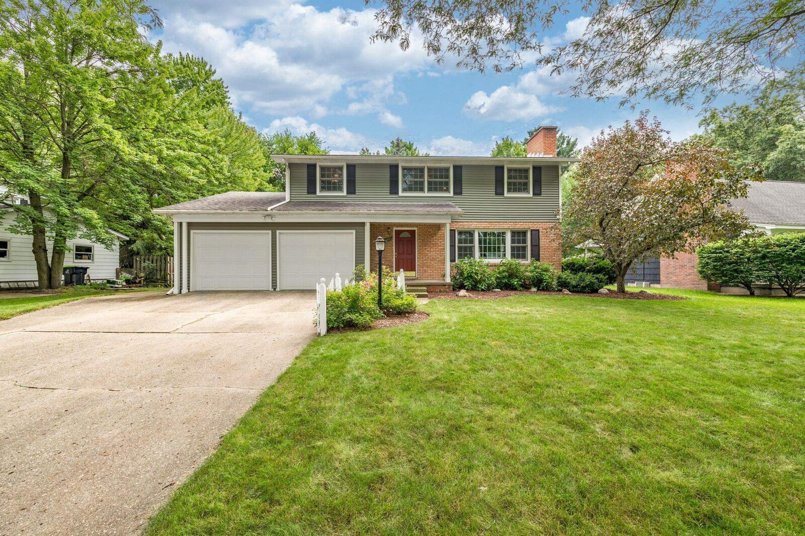 Property Photo:  1900 Ardmore  MI 48642 