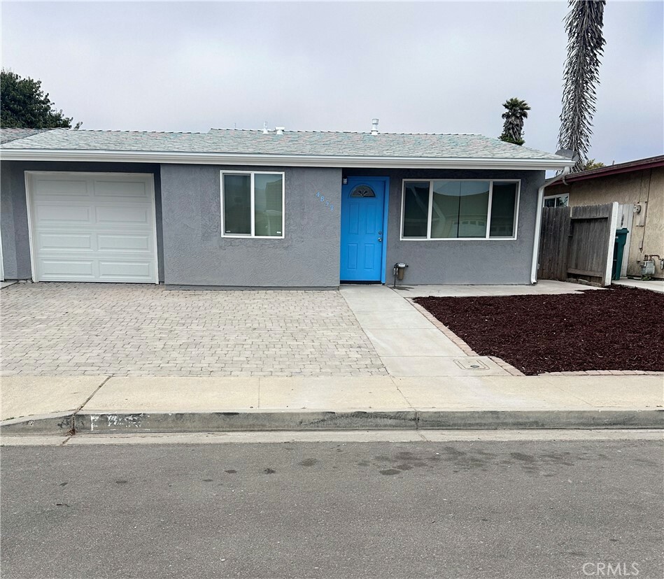 Property Photo:  4853 Hernandez Drive  CA 93434 