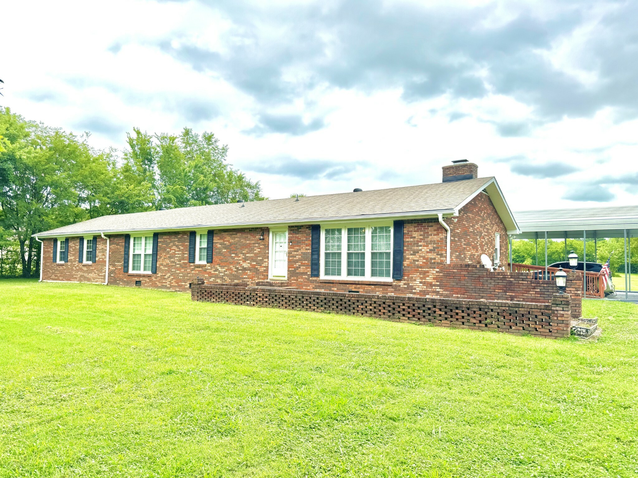 Property Photo: 111 Hamilton Chambers Rd TN 37087