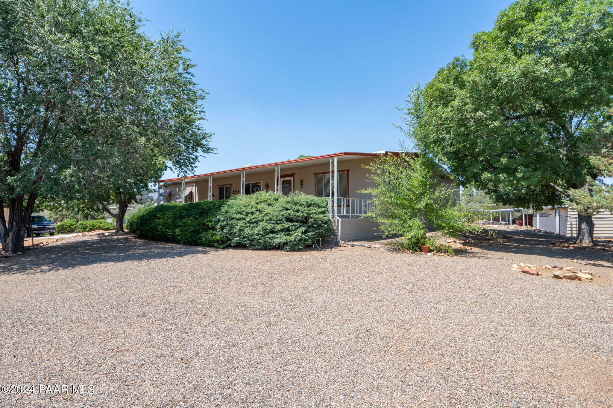 Property Photo: 10246 E Durham Road AZ 86327