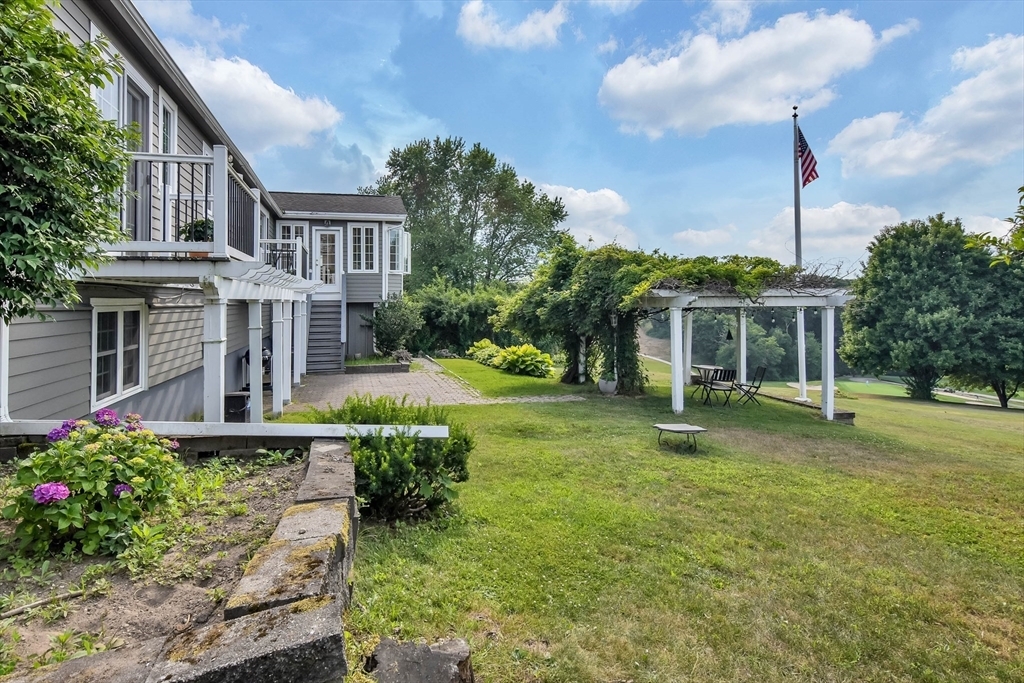 Property Photo:  346 River Rd  MA 01876 