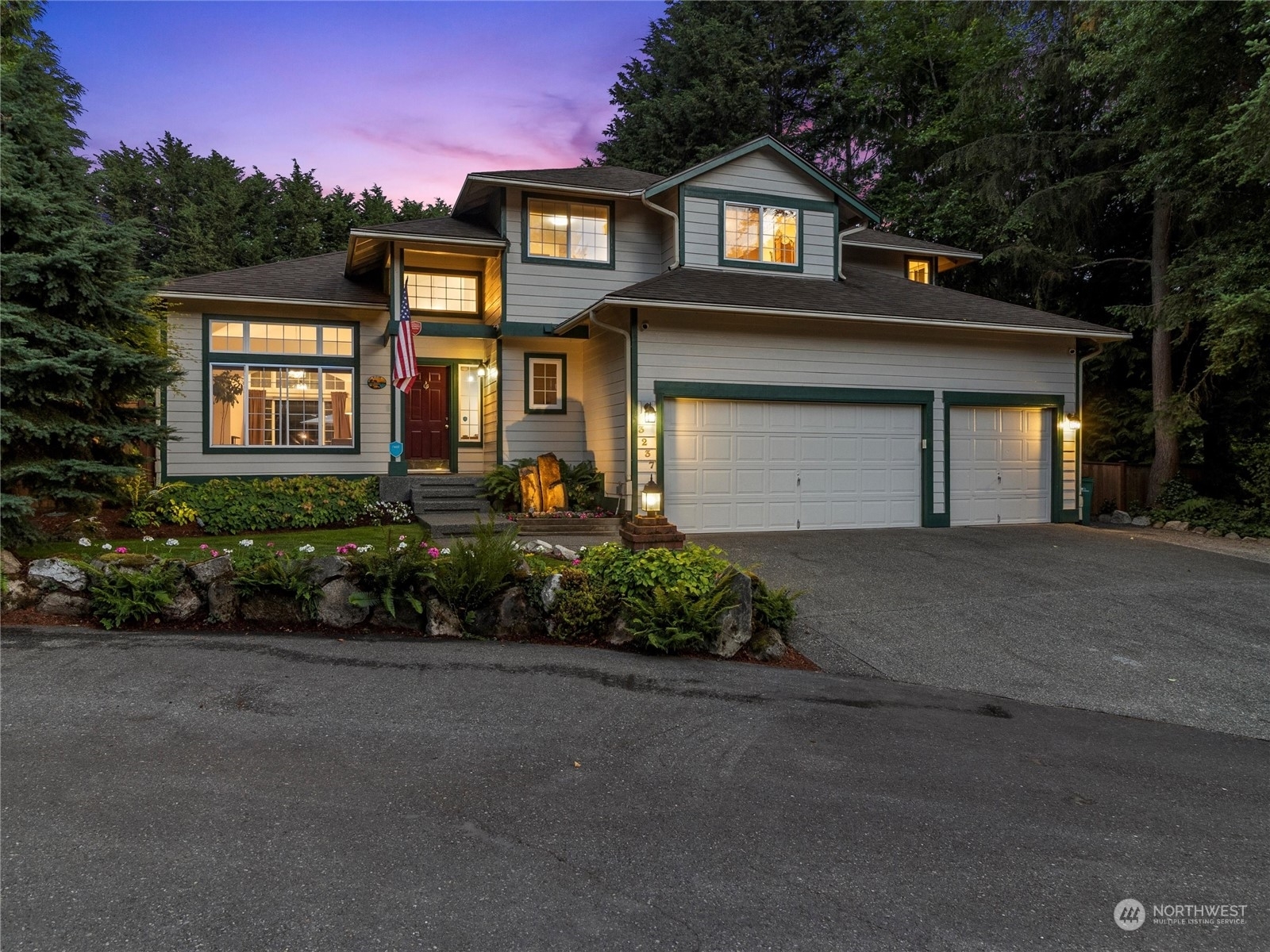 Property Photo:  3237 S 312th Street  WA 98001 