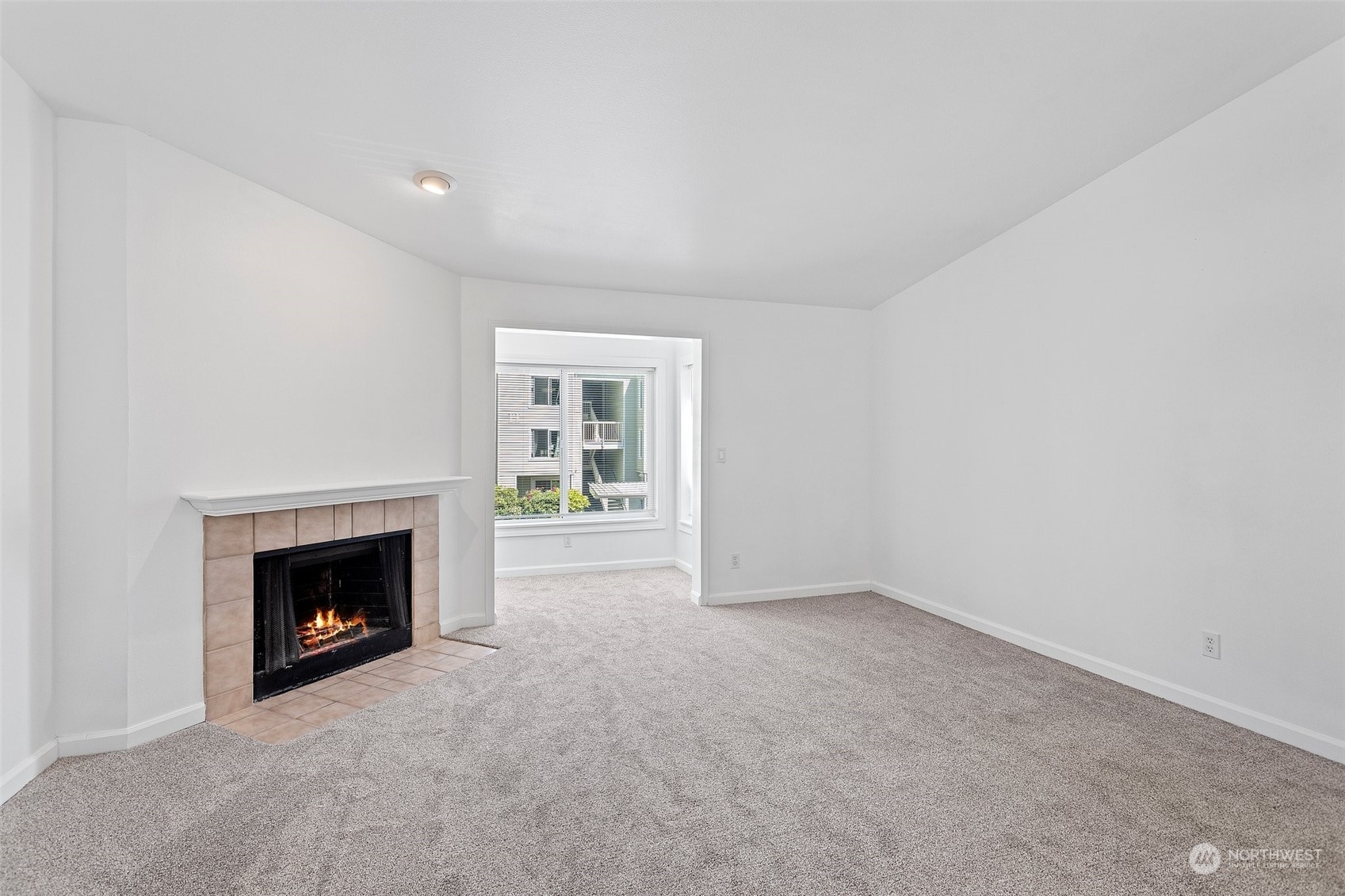 Property Photo:  975 Aberdeen Avenue NE G304  WA 98056 