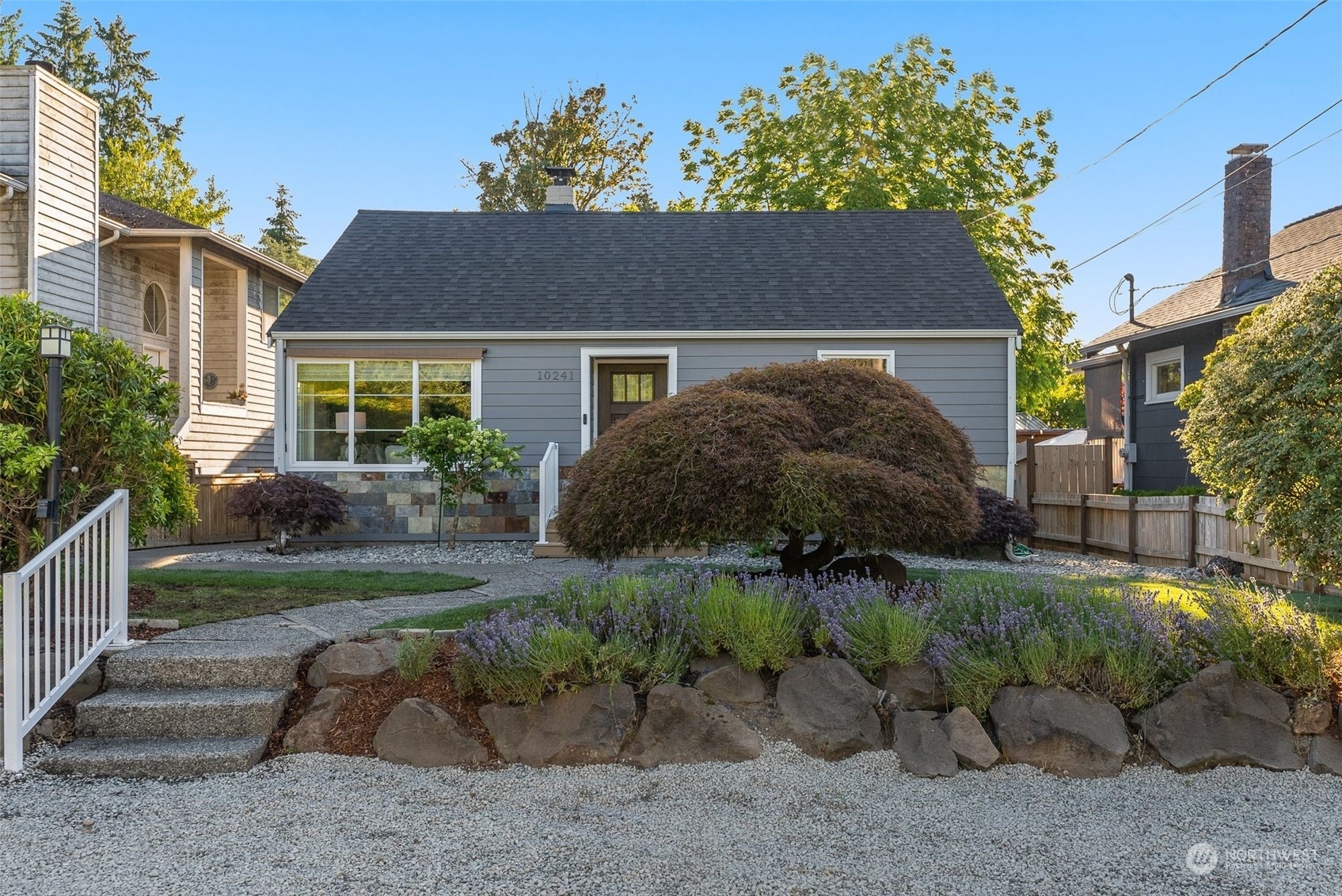 Property Photo:  10241 42nd Avenue SW  WA 98146 