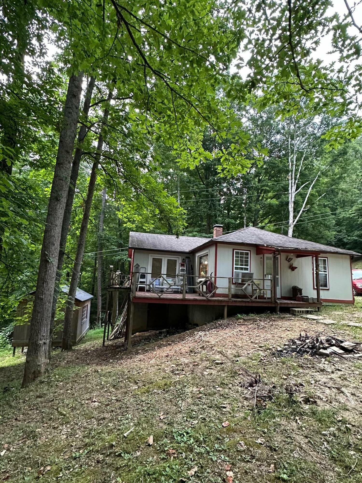 Property Photo:  20 Sloans Valley Circle  KY 42519 