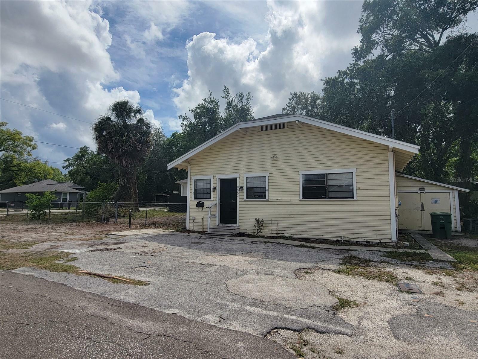 Property Photo: 8004 N Klondyke St FL 33604
