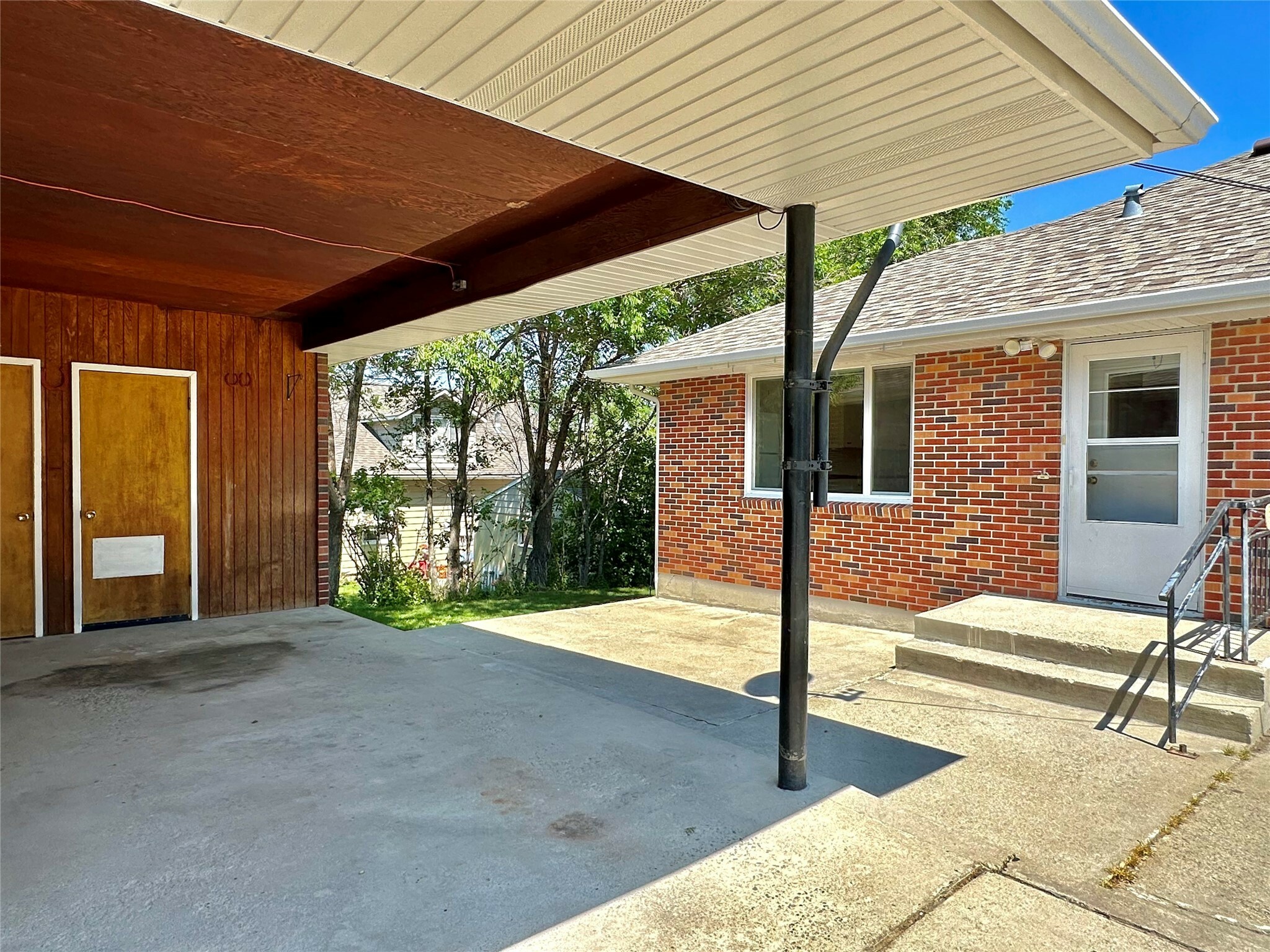 Property Photo:  820 Idaho Avenue  MT 59601 