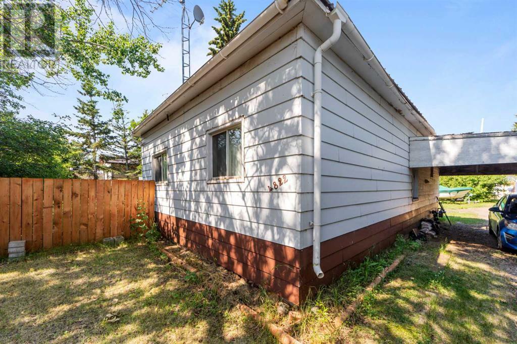 Property Photo:  4822 49 Street  AB T0B 2V0 