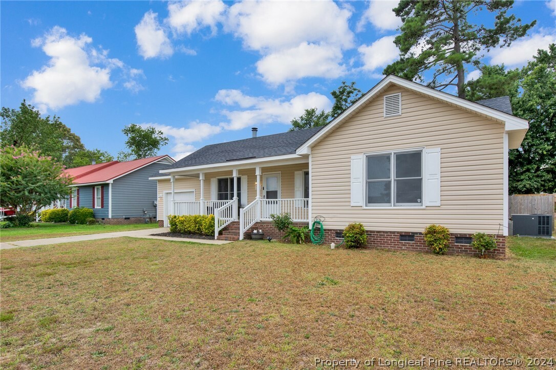 Property Photo:  5036 Tangerine Drive  NC 28304 