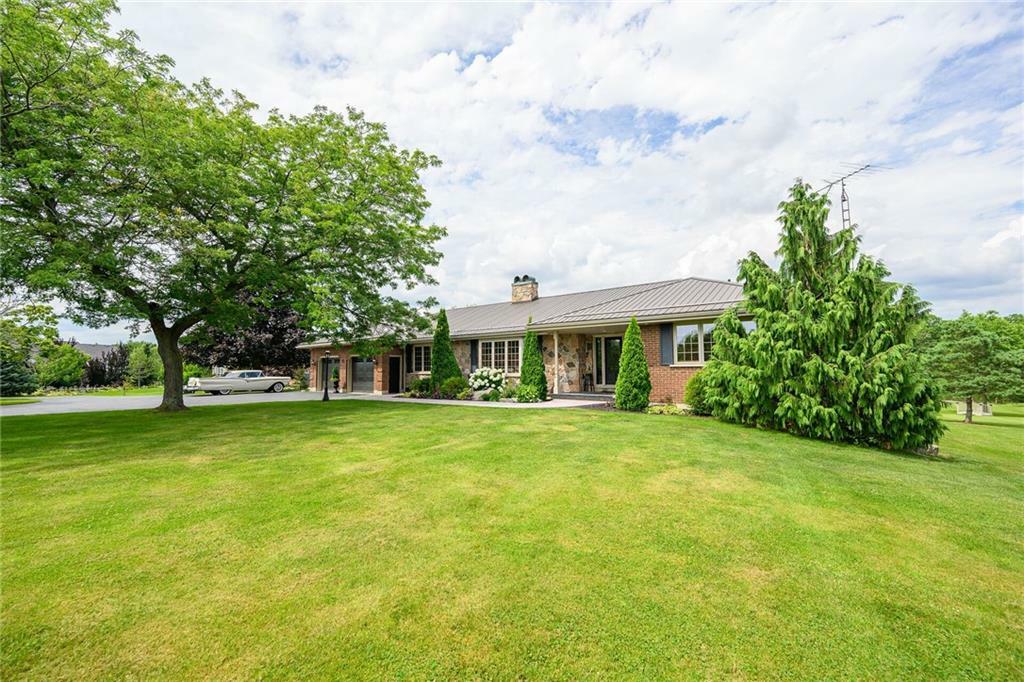 Property Photo: 32 Haldimand Trail ON N1A 1W9