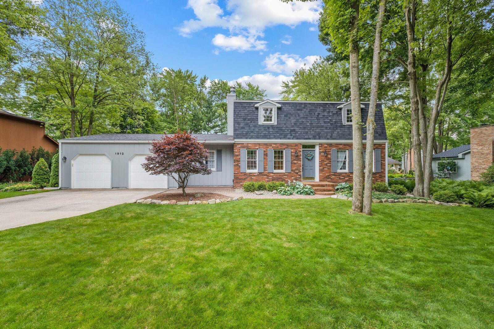 Property Photo:  1912 Candlestick  MI 48642 