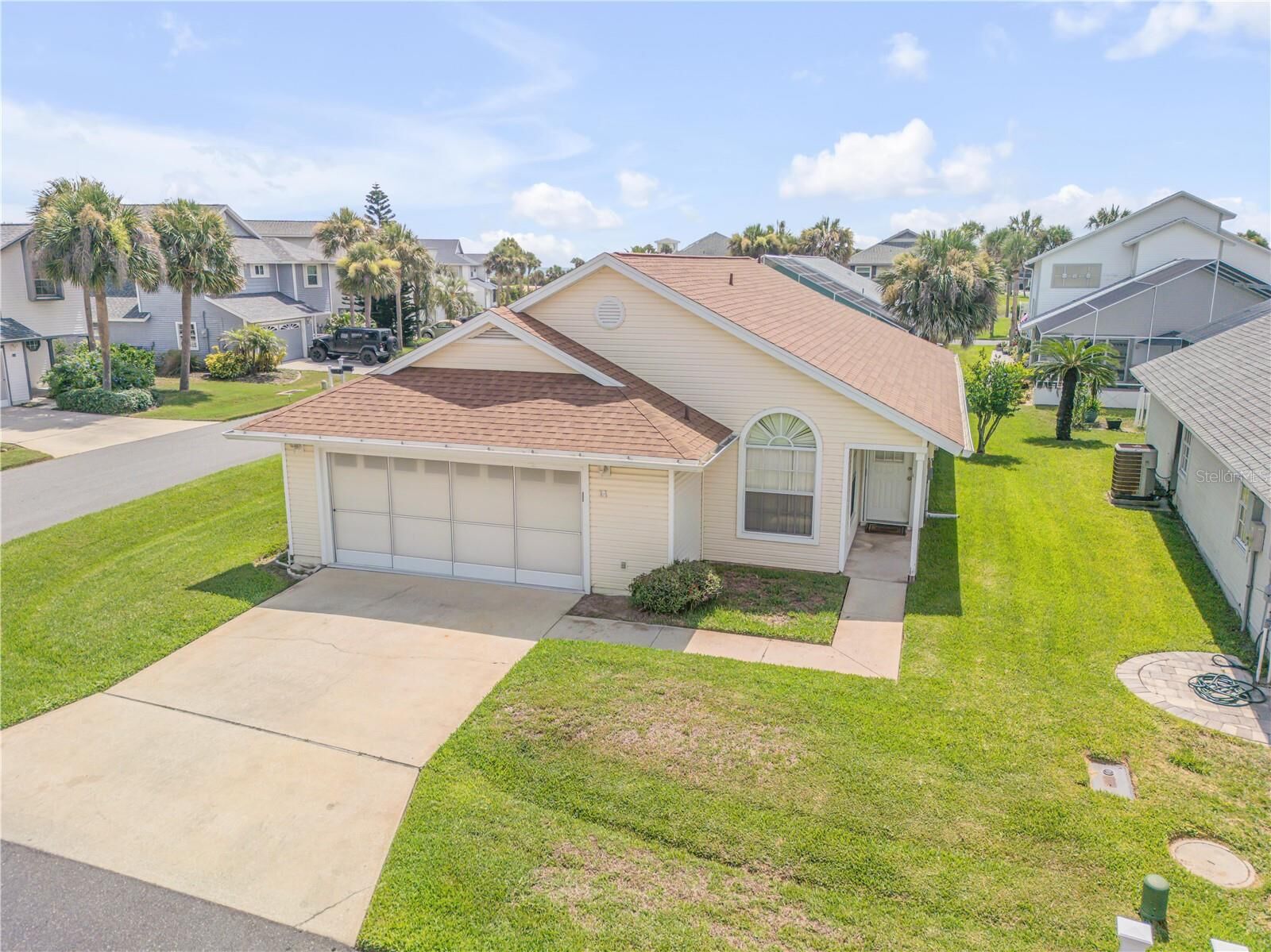 Property Photo:  14 Nantucket Lane  FL 32137 