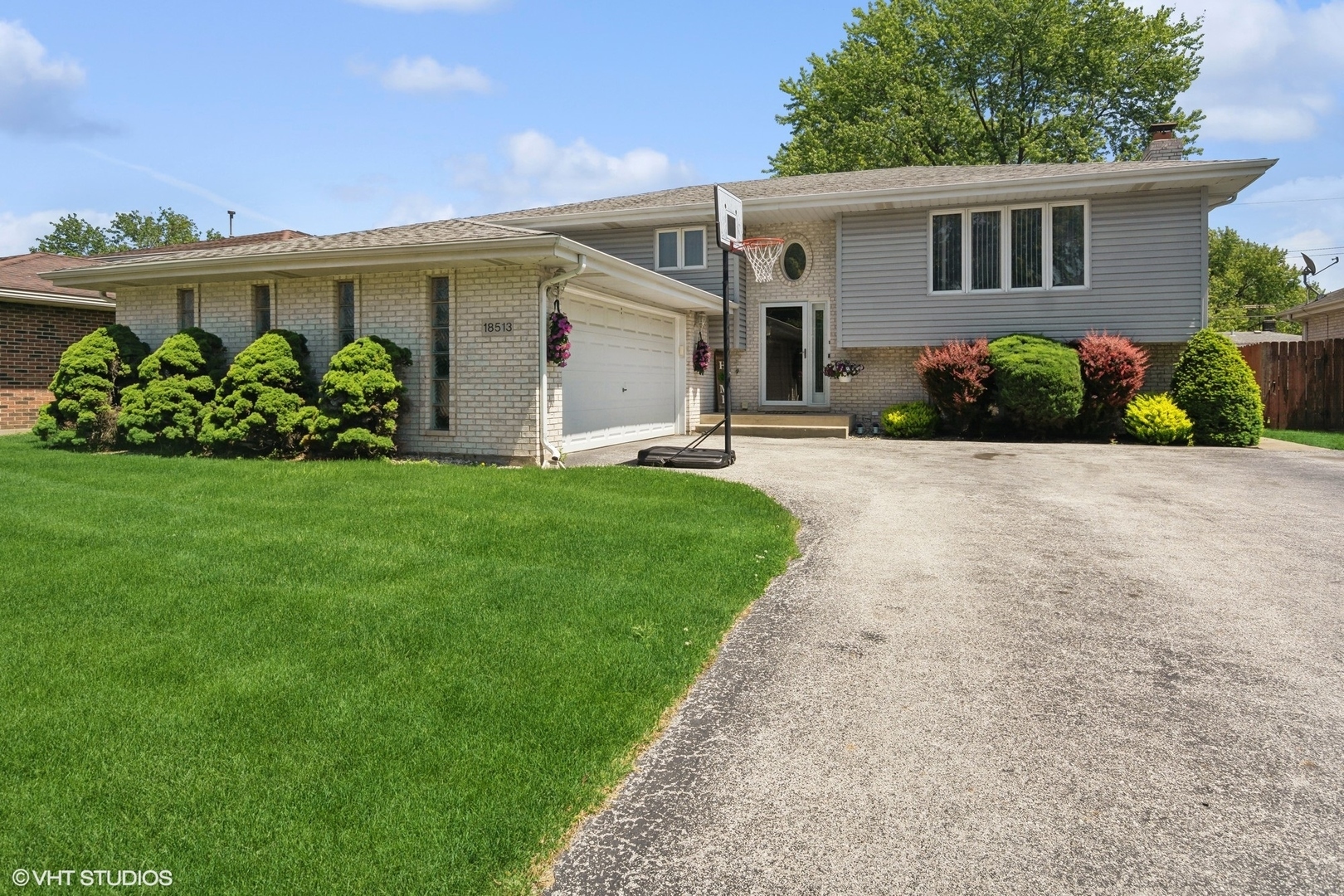 Property Photo:  18513 Willow Lane  IL 60438 