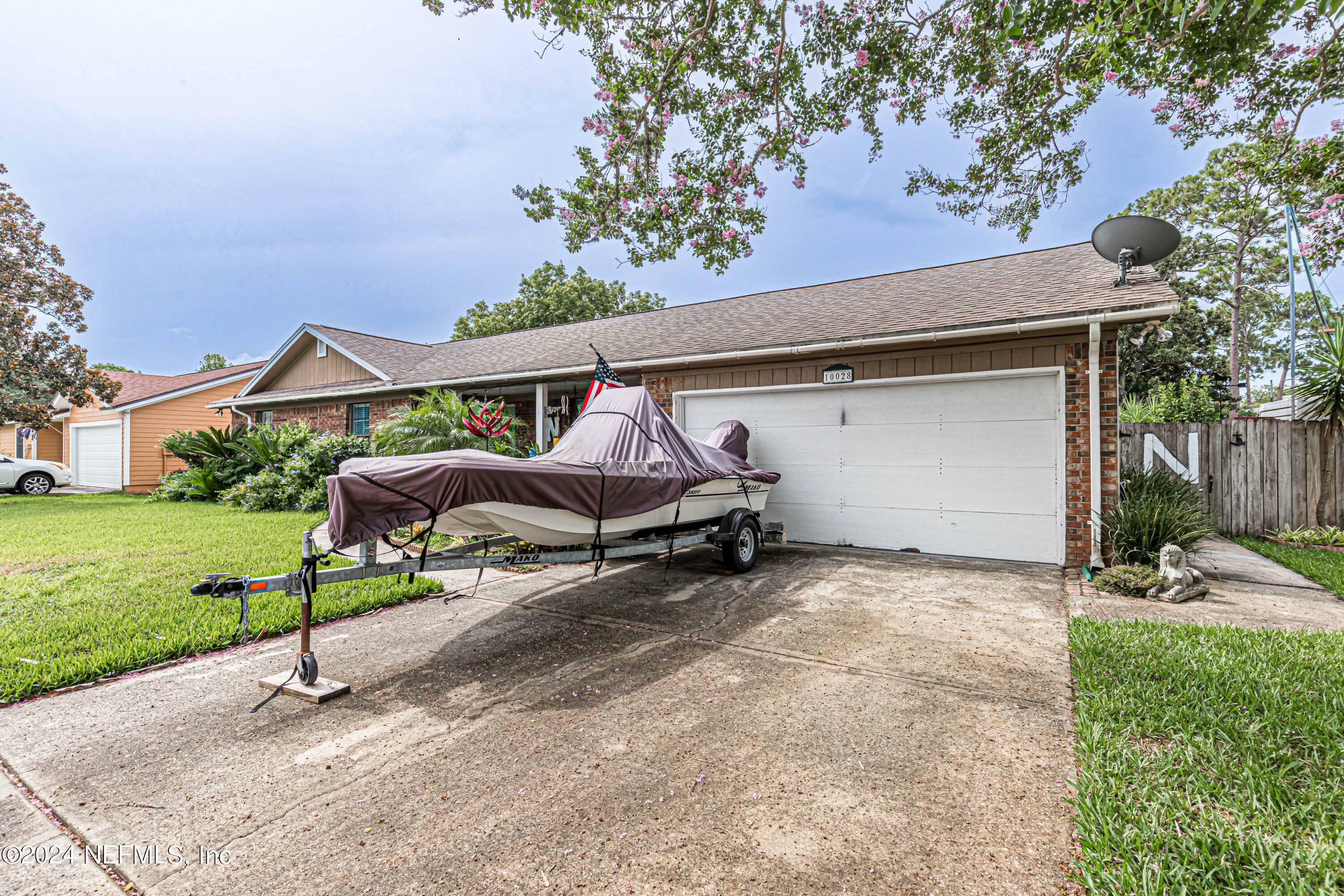 Property Photo:  10028 Delano Drive N  FL 32257 