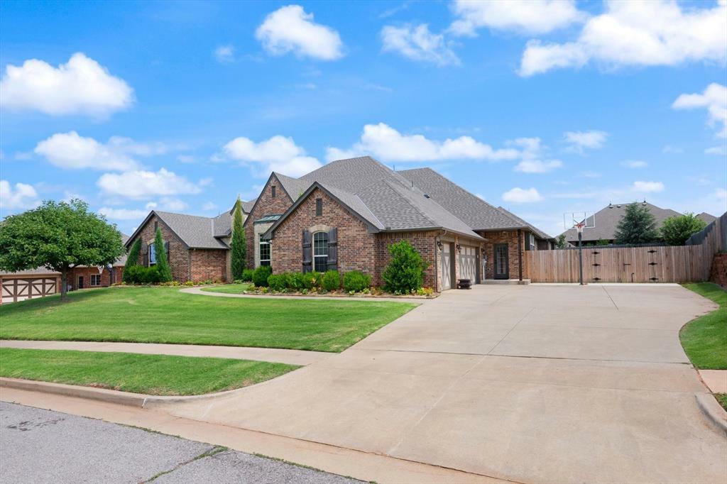 Property Photo:  1304 NW 189th Street  OK 73012 