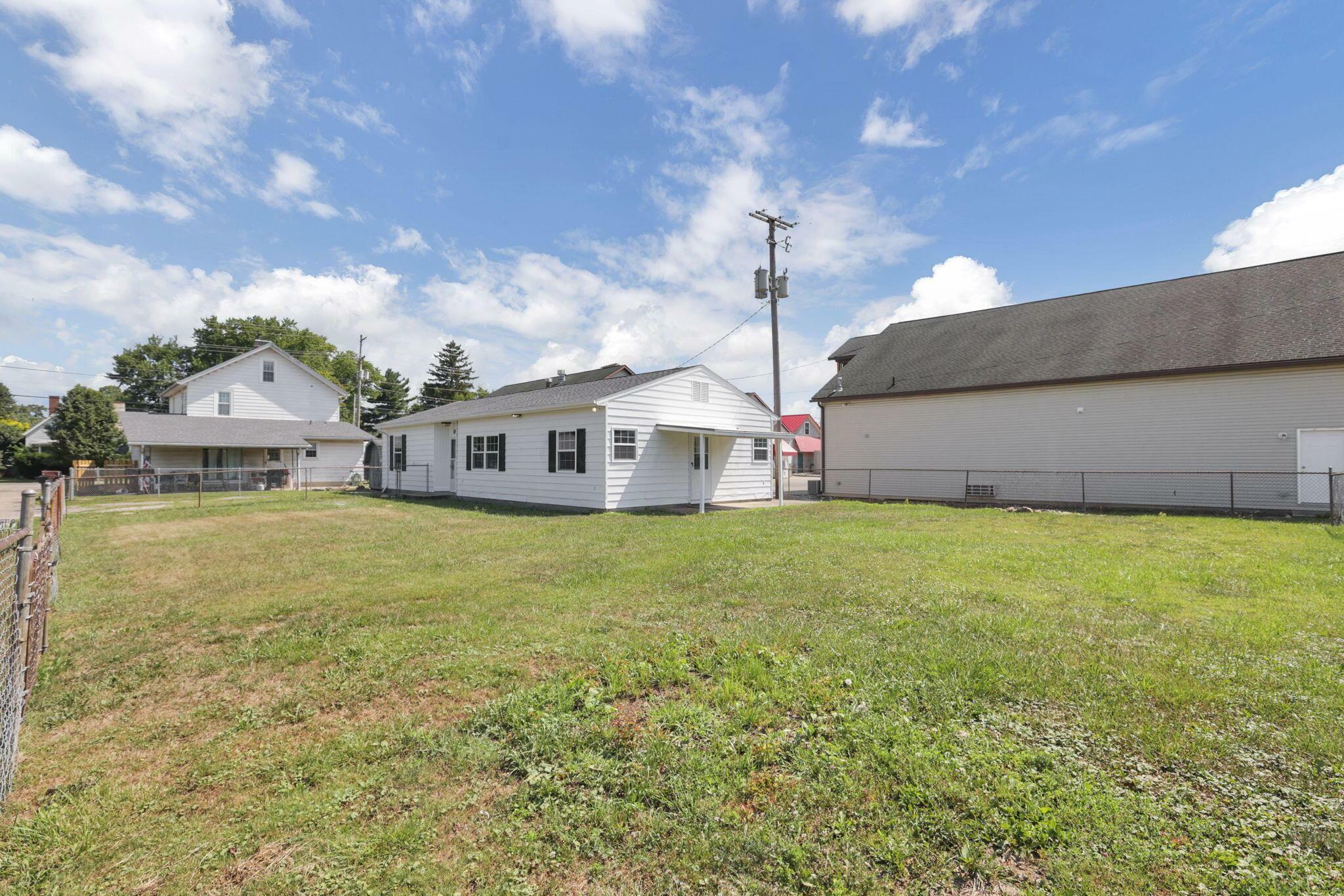 Property Photo:  1855 Cherry Valley Road  OH 43055 