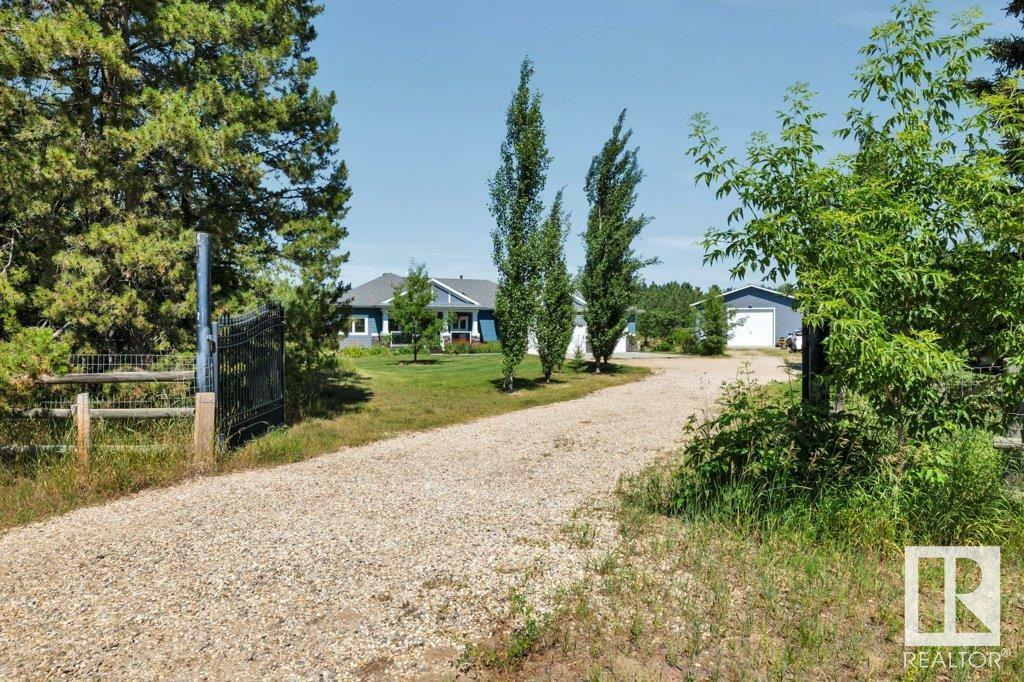 Property Photo:  7-51309 Rge Rd 262  AB T7Y 1B5 