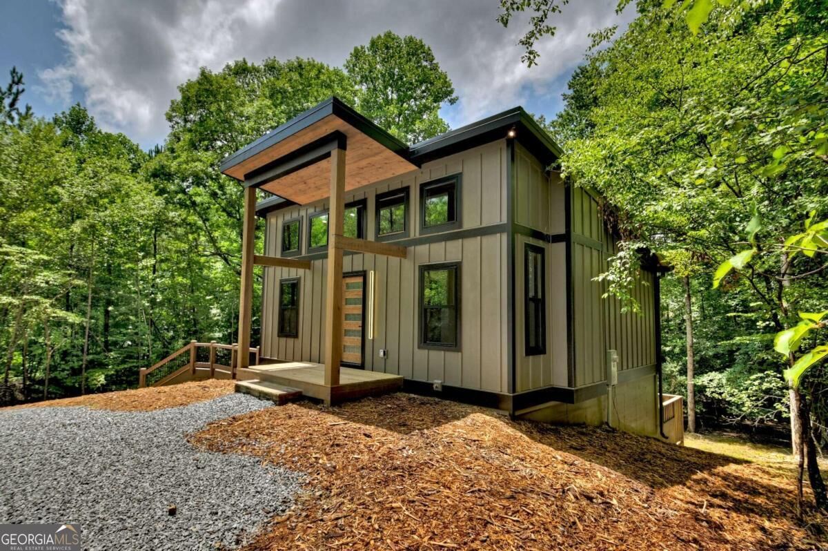 Property Photo:  220 Tara Lane  GA 30540 