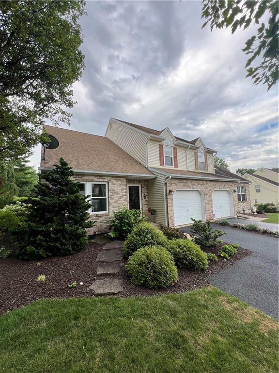 Property Photo:  2448 Ridge View Court  PA 18020 