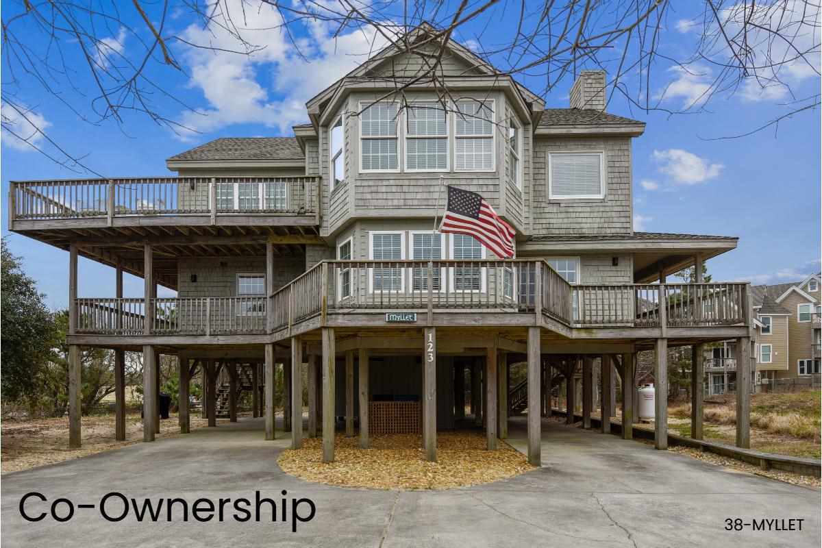 Property Photo: 123 Foresail Court NC 27949