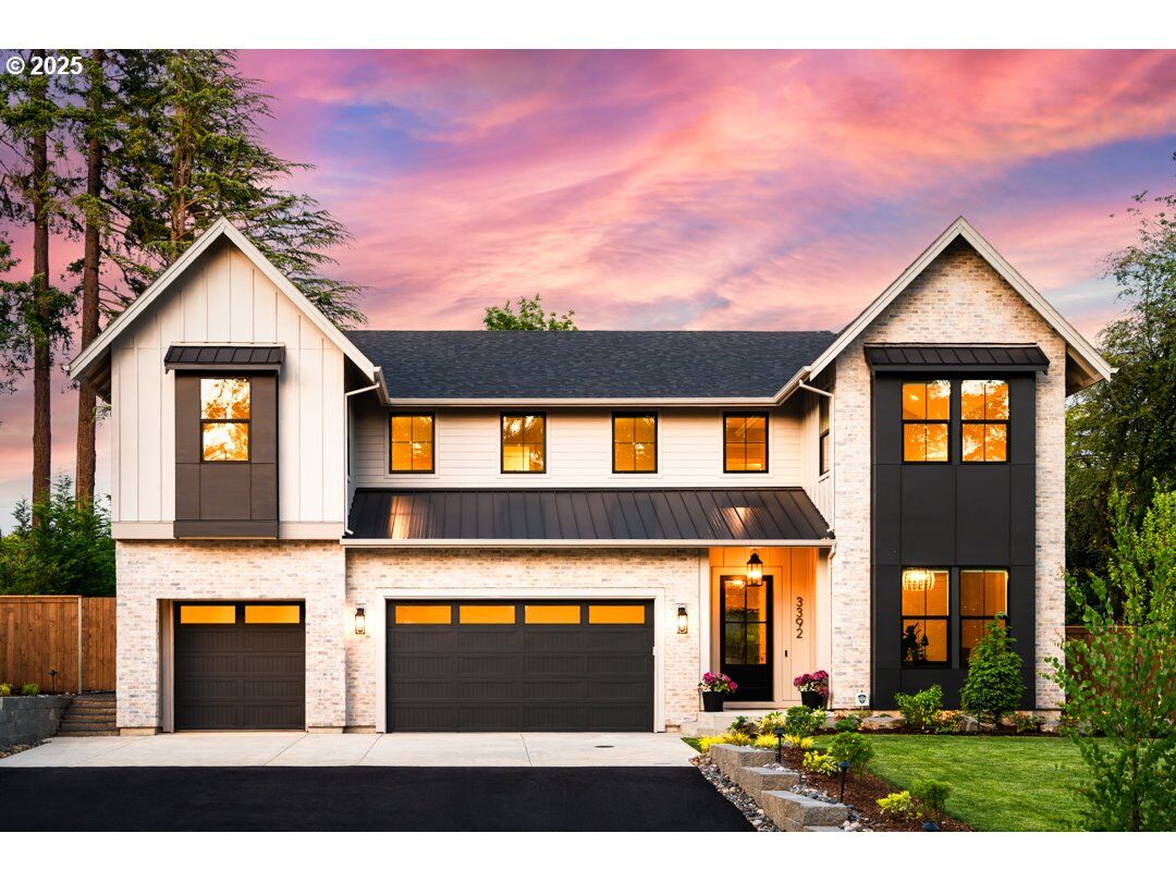 Property Photo:  3392 SW Underwood Dr  OR 97225 