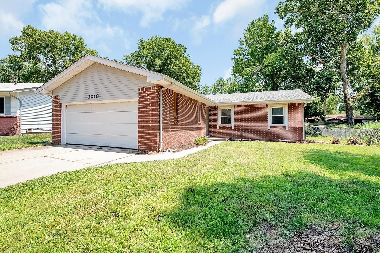 Property Photo:  1216 Joann Drive  KS 67110 