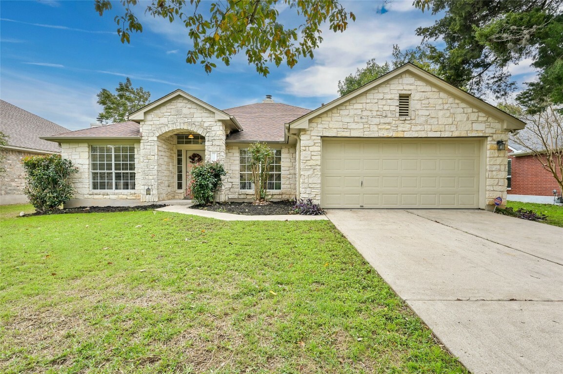 Property Photo:  5205 McDade Drive  TX 78735 