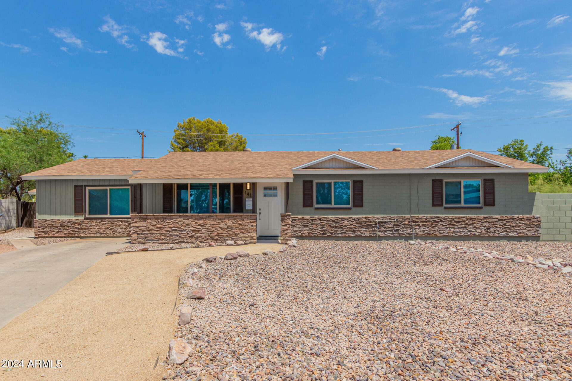 Property Photo:  1416 E Don Carlos Avenue  AZ 85281 