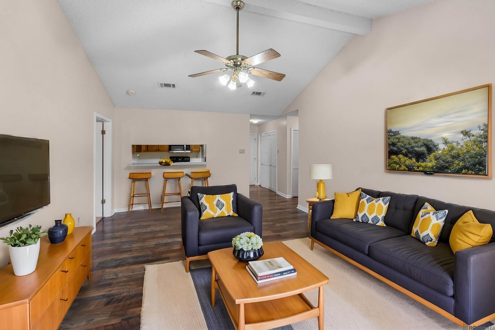 Property Photo:  5323 Blair Ln #V-206  LA 70809 