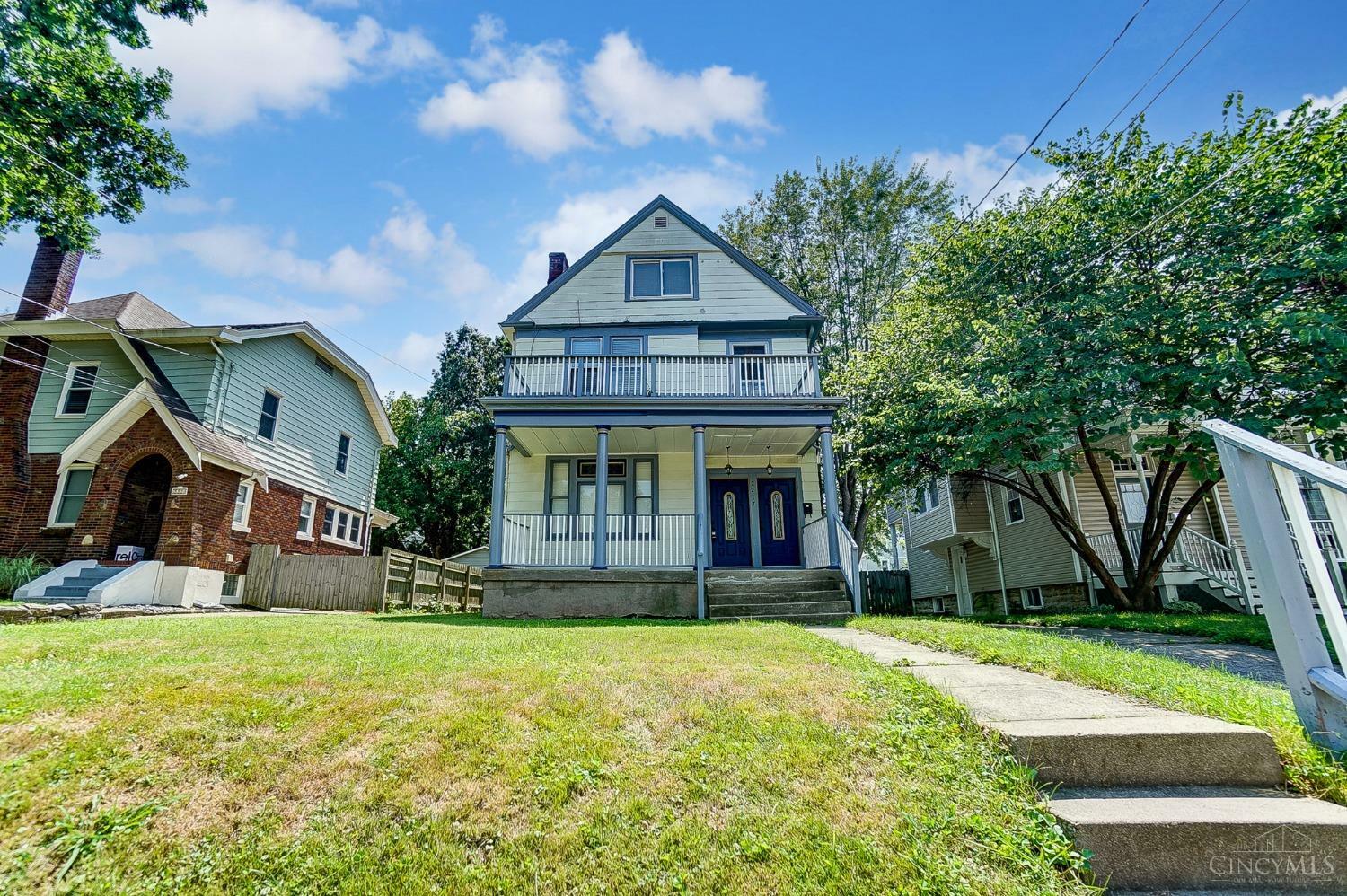 Property Photo:  2217 Jefferson Avenue  OH 45212 